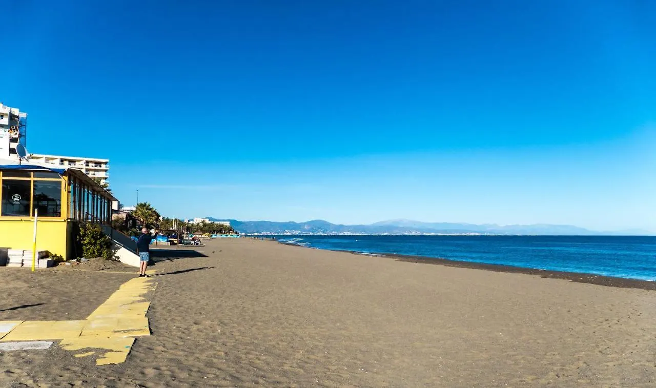 Carihuela Suites Torremolinos Apartmán